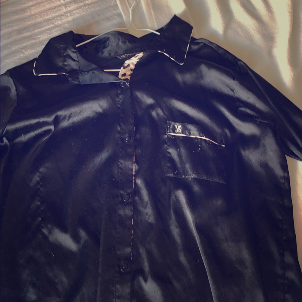 Victoria’s Secret Black pajama shirt cheetah print